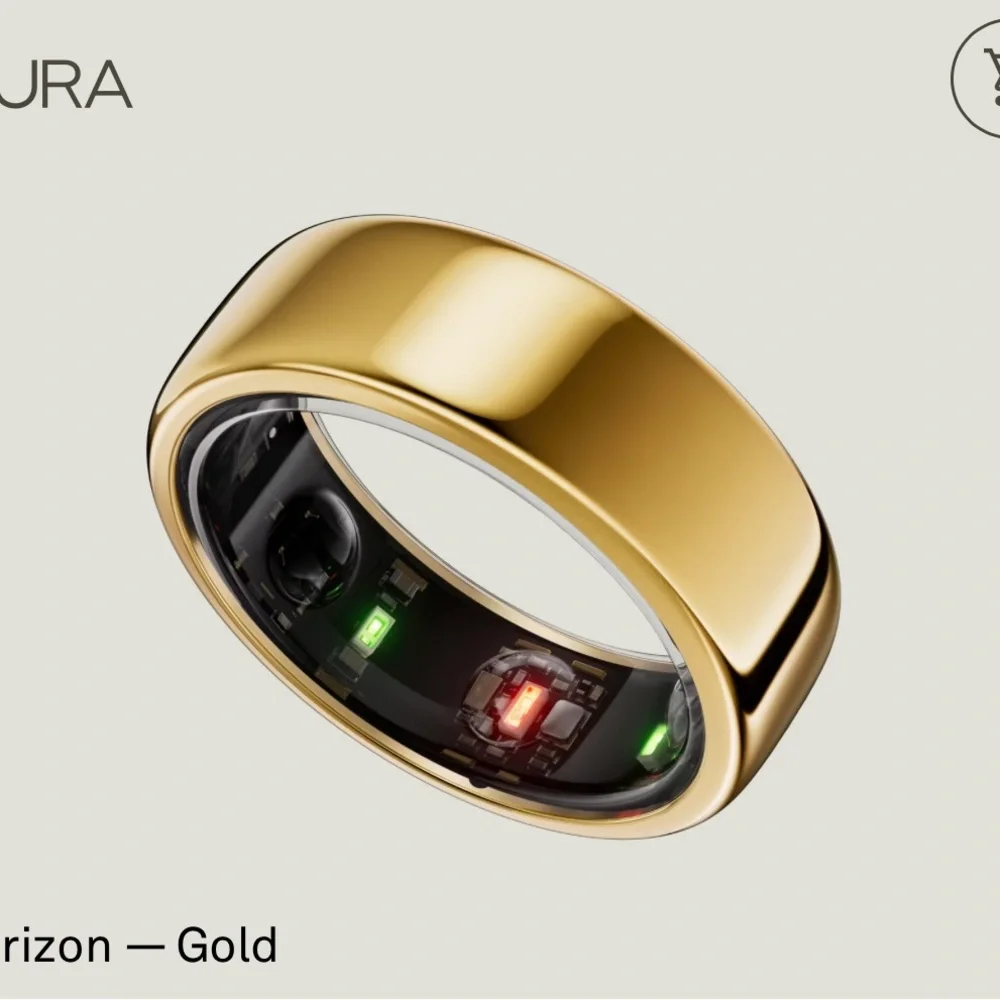 Oura 3 Gold Smart Ring  - lightly used